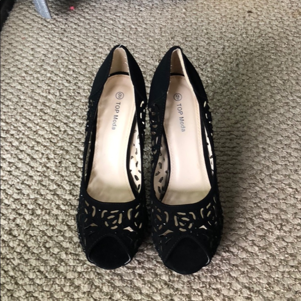 Black Moda heels